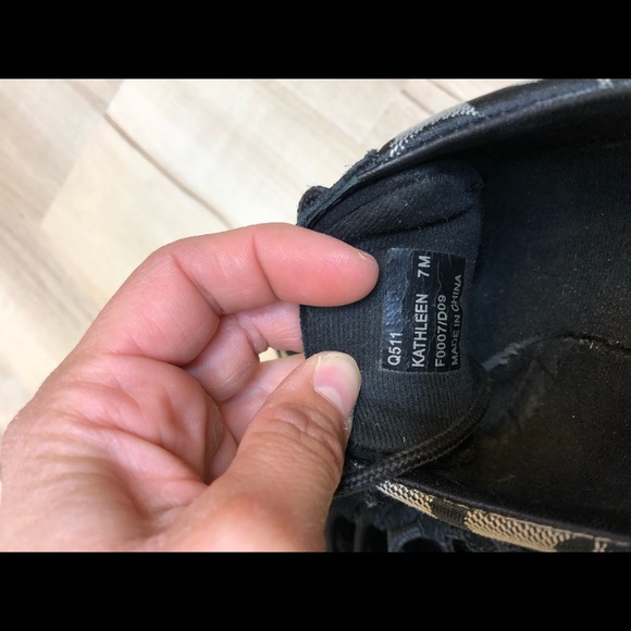 SOLD COACH Women’s Black & Silver Sneaker Shoes - Picture 7 of 8